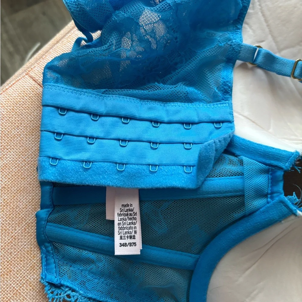 Bra bundle - Picture 3 of 15